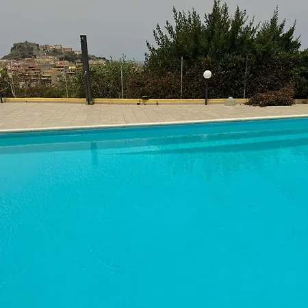 Vista Sul Borgo Antico E Piscina Daire *