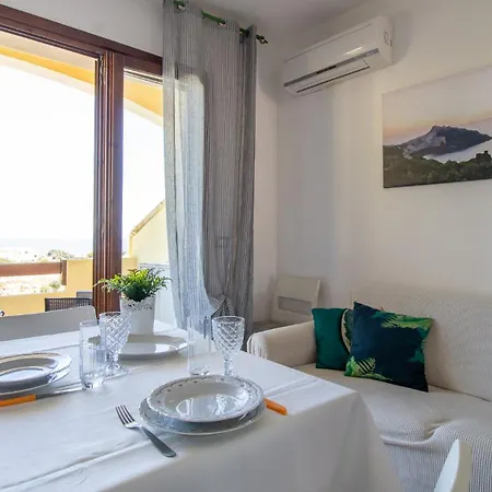 Daire Vista Sul Borgo Antico E Piscina